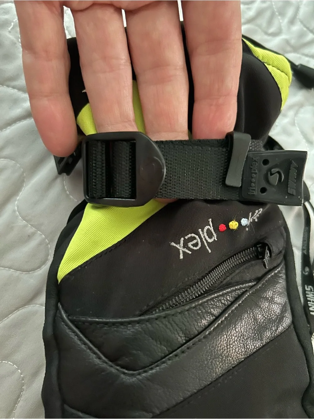 Ski Mittens for Kids - Black & Neon Yellow - SWANY